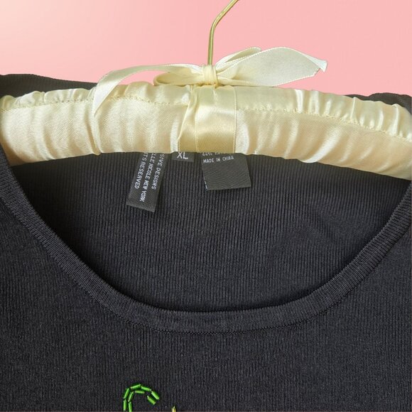 Y2K Black Beaded Sequin Sweater Size XL Floral Rose Design Whimsigoth - Picture 4 of 7